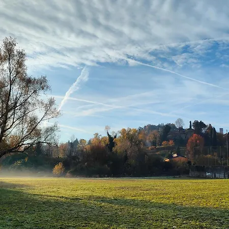 Nelly アパート ベルガモ
